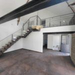 Escalier double limon central avec palier d arrivee en verre