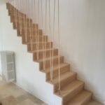 garde-corps en corde de l’escalier bois