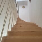 garde-corps en corde de l’escalier bois