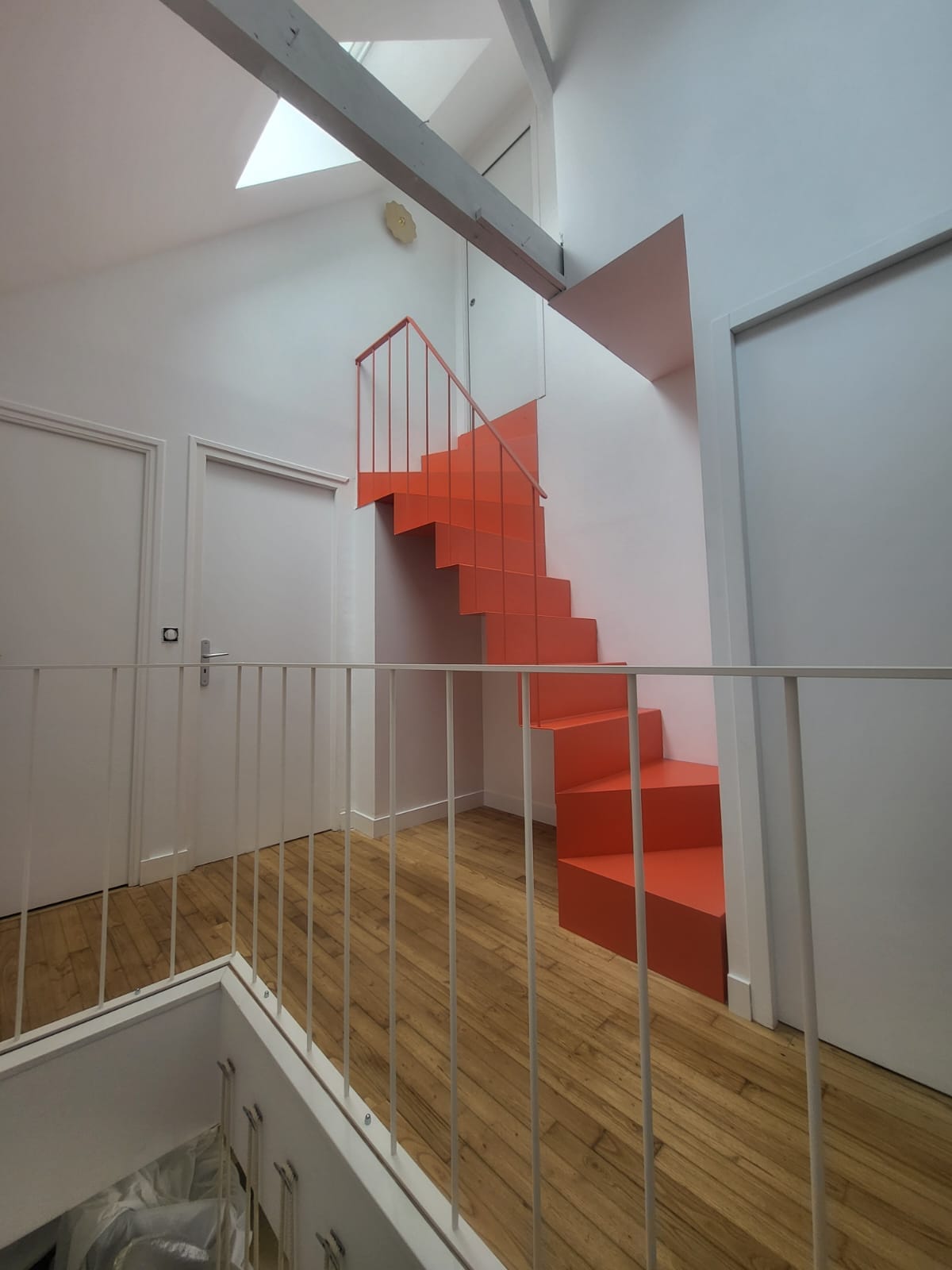 escalier en tôle pliee