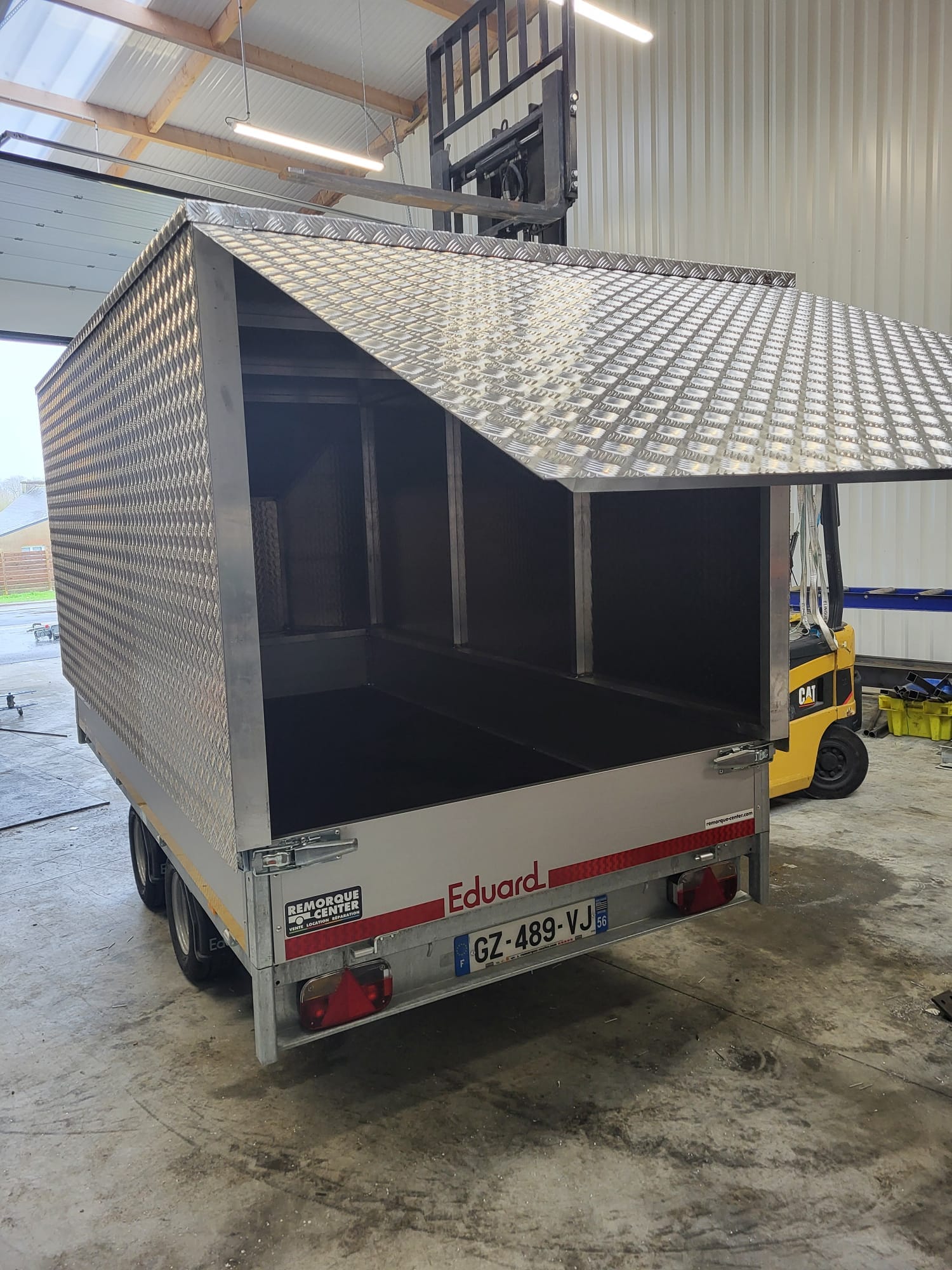 Hard Top leger en tole aluminium larmee