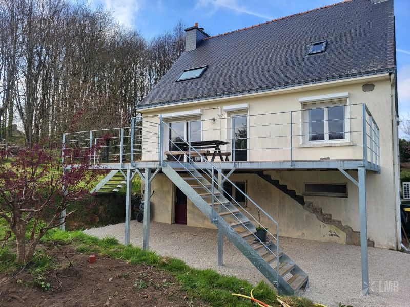 Terrasse sur poteaux