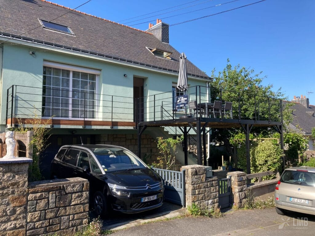 Terrasse sur poteaux