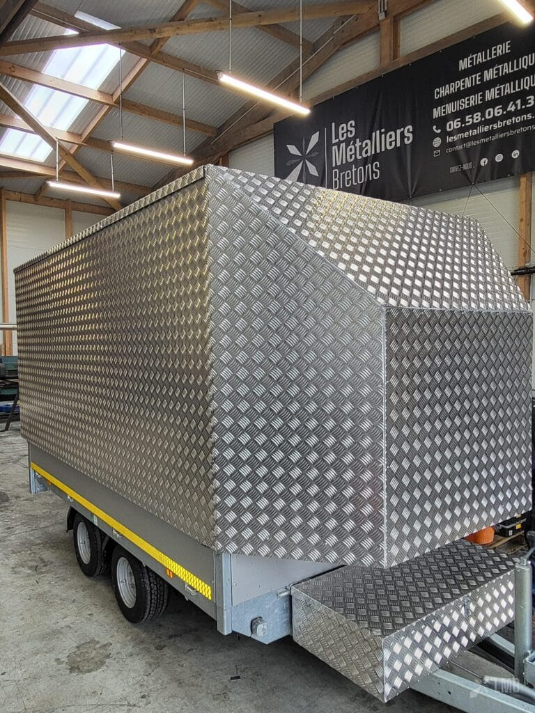 Hard Top leger en tole aluminium larmee