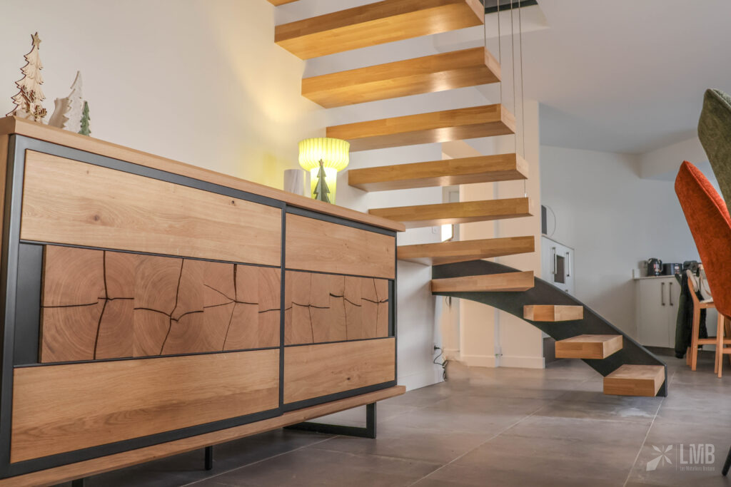 Escalier suspendu